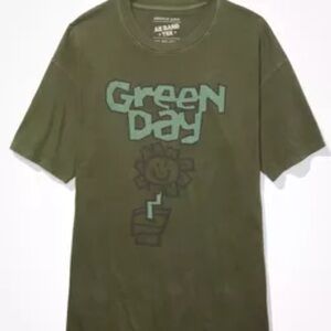 American Eagle Green Day Graphic T-Shirt